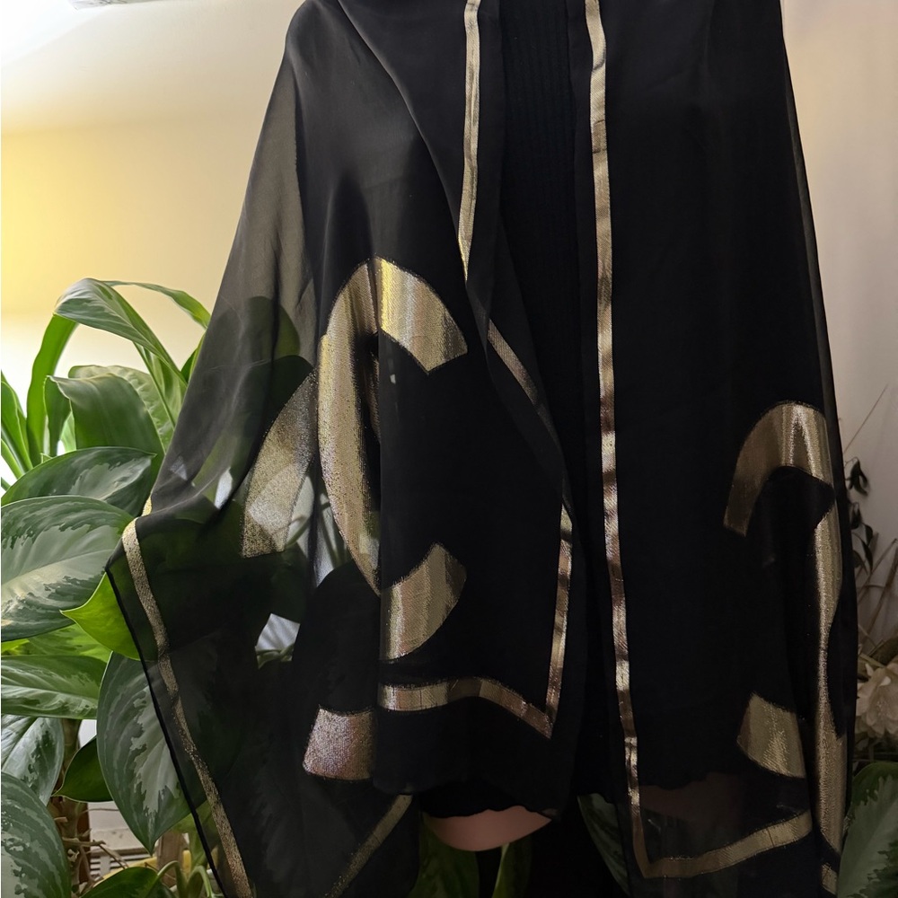 Chanel Luxurious Black and Gold Scarf. - Picture 5 of 13